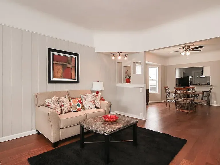 1431 Rosewood Ave — Photo 13