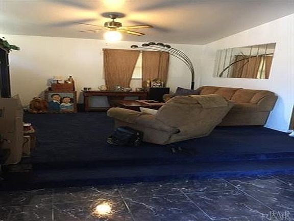 2nd image of 905 Artesian Ave