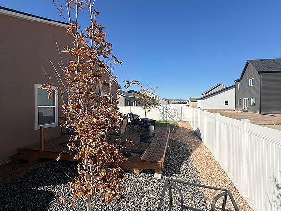 4th image of 2144 Brookfield Dr