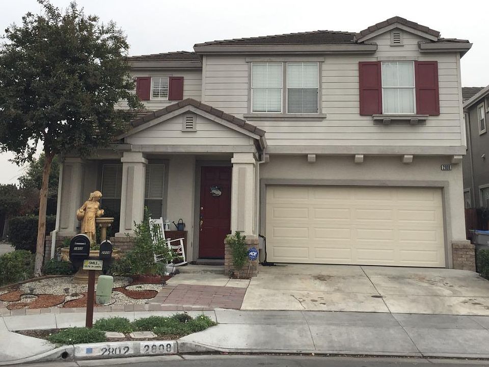 1st image of 2808 Meadowfaire Dr