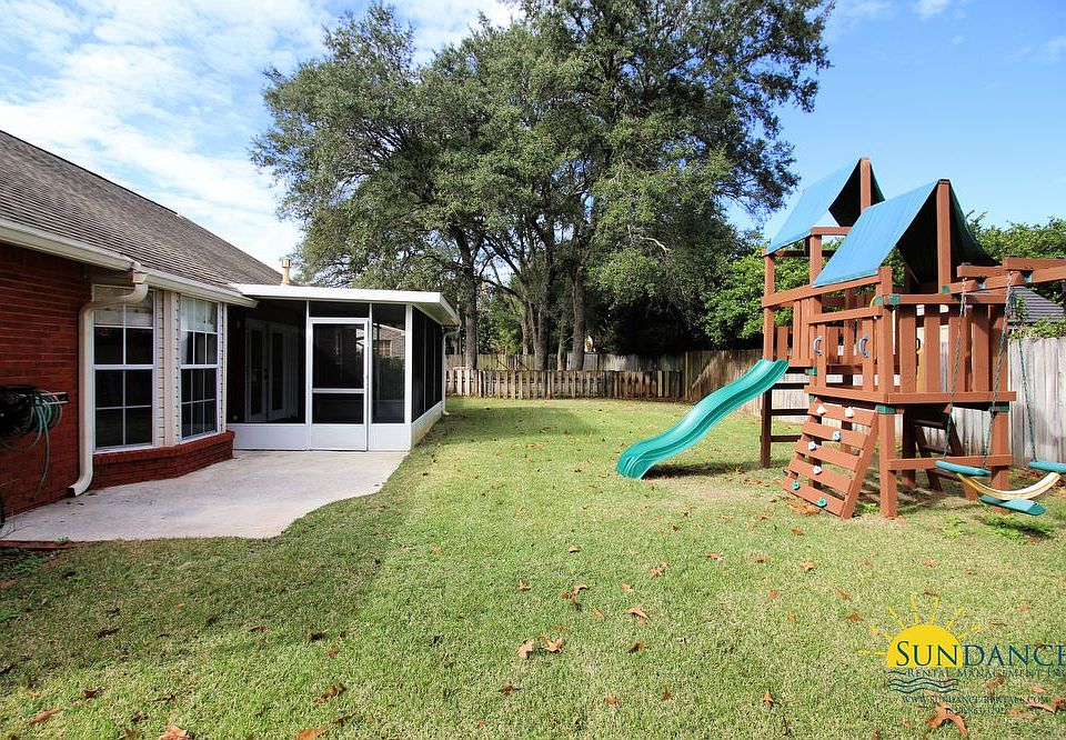 1st image of 4461 Parkwood Sq