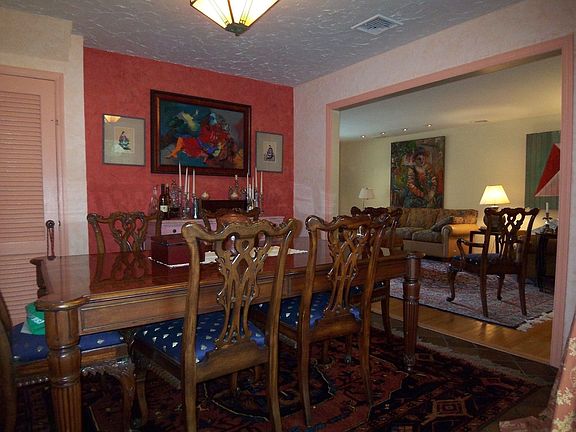 5th image of 61 Glen Ct