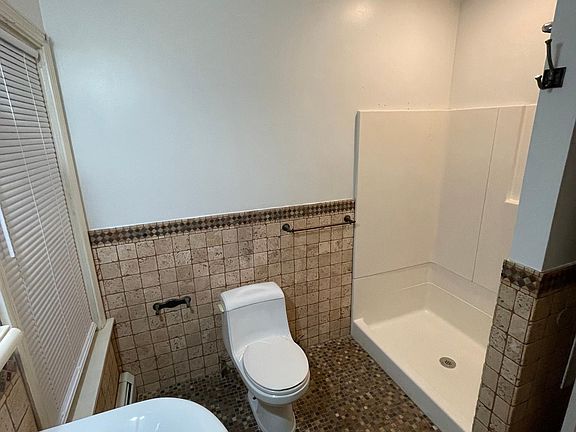 2nd image of 19 Berkley St #3