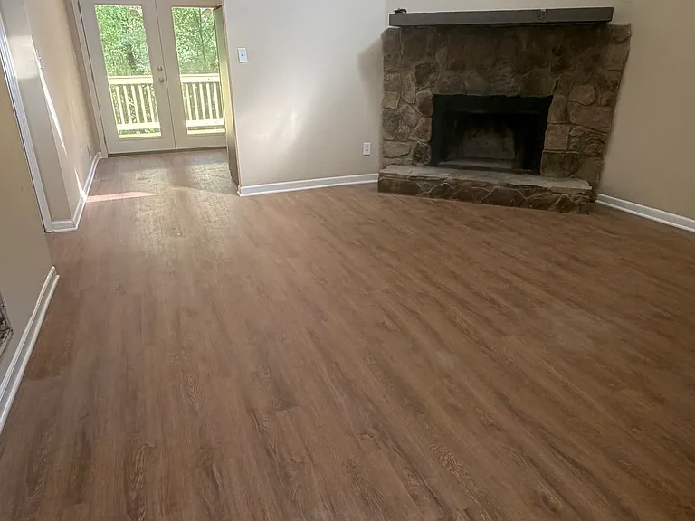 183 Vaughn Rd — Photo 3