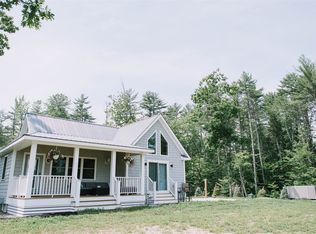 (Undisclosed Address), Raymond, ME 04071