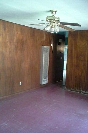 2nd image of 418 N 11th St