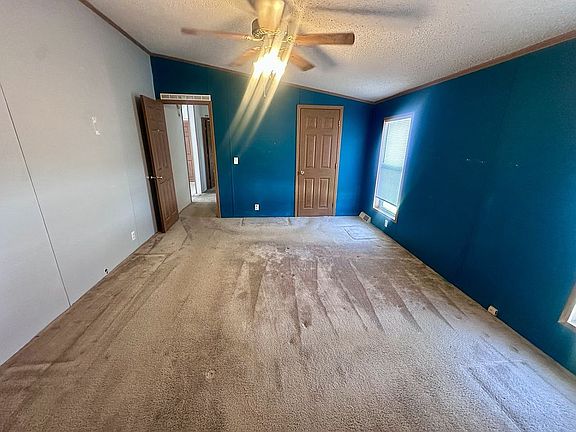 4th image of 292 Pipers Ln