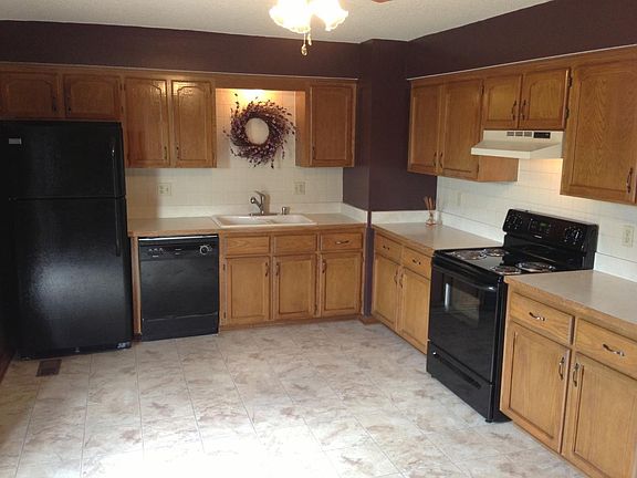 Spacious Kitchen