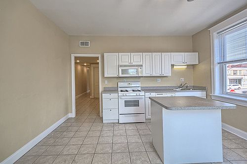 4th image of 6830A Gravois Ave