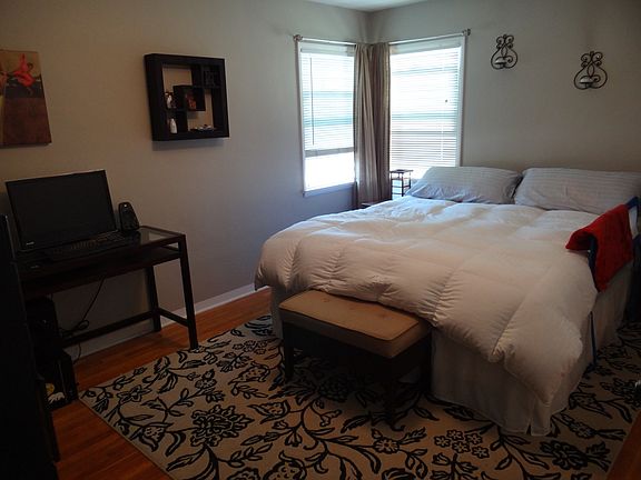 4th image of 2376 Katherine Ave