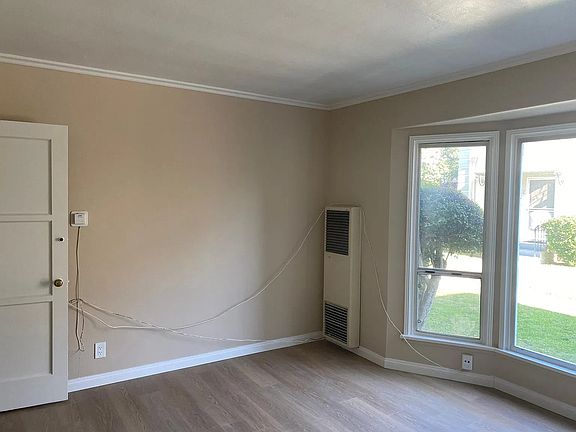 3rd image of 1420 E Wilson Ave APT B