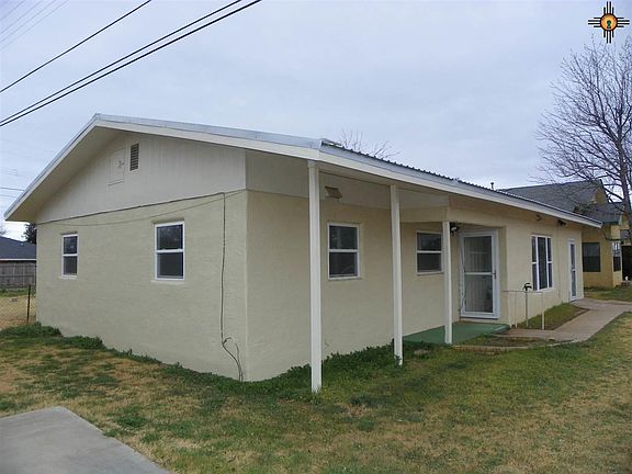 2nd image of 209 W Plaza Dr