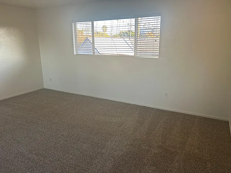 1940 Broadway St #2 — Photo 13