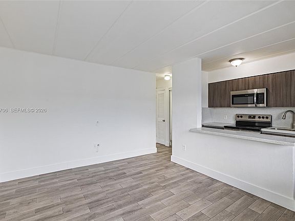 5th image of 734 NW 80th St #2