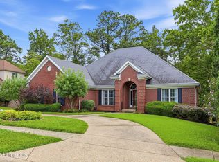 417 Landis Lakes Ct, Louisville, KY 40245