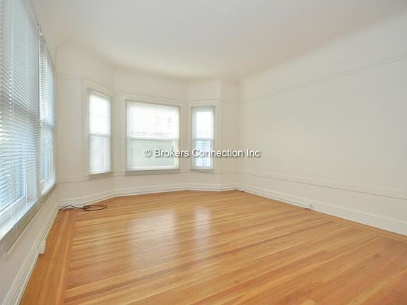 3rd image of 196 19th Ave