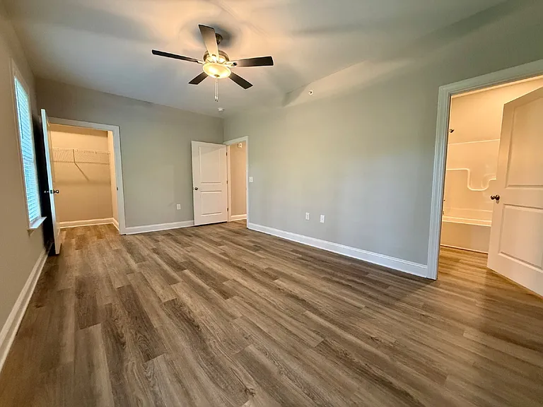 188 Gallery Dr #304 — Photo 2