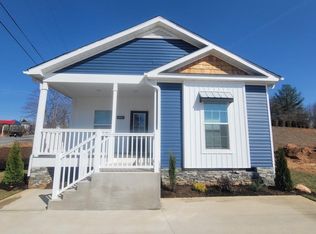 102 Bellamy Rd, Asheville, NC 28806