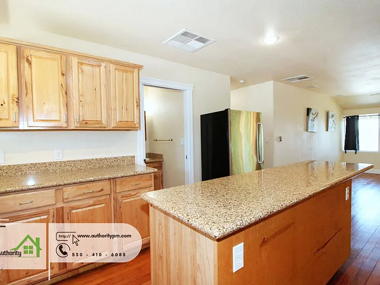 2391 Placer St #C — Photo 13