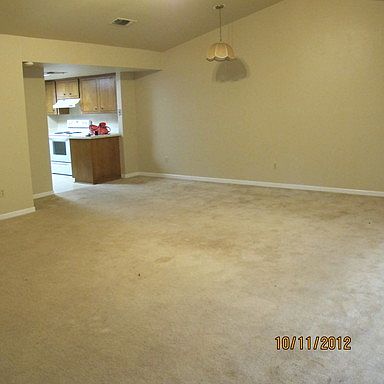 2nd image of 27 Moss Rock Dr
