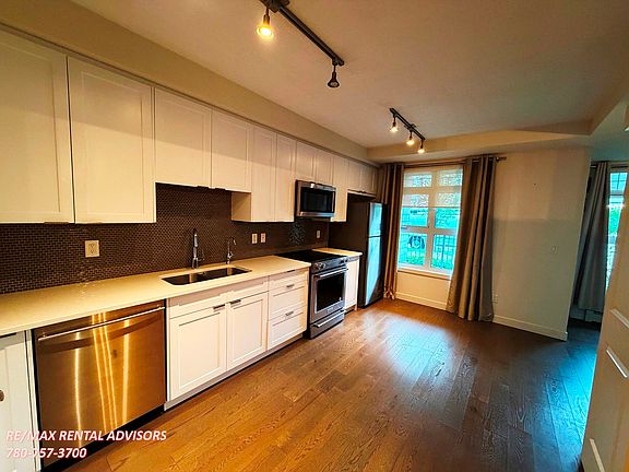 4th image of 25 Auburn Meadows Ave SE #33