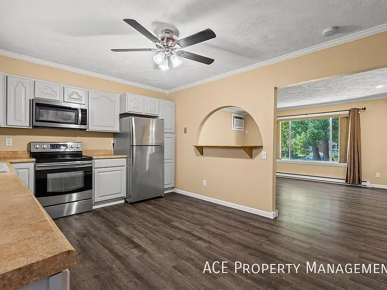 4430 Steeler Ln — Photo 1