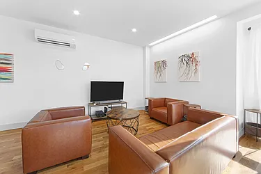 Rented by SpaceReqs LLC