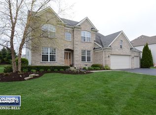 3405 Green Pastures Rd, Carpentersville, IL 60110