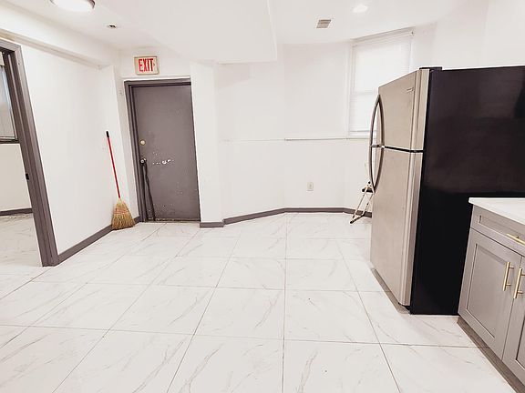 2nd image of 442 Bergen Ave APT Basement