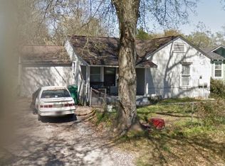 1810 Crockett St, Orange, TX 77630