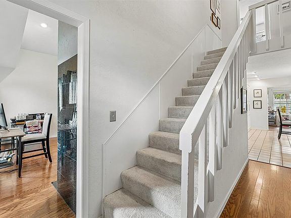 5th image of 1808 Asbury Pl