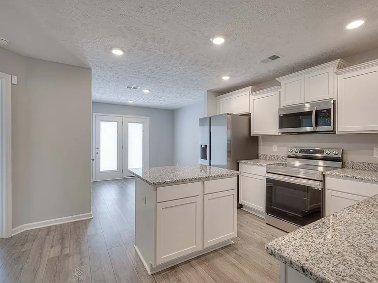 165 Allie Towns Dr — Photo 4