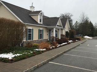 204 Roosevelt Dr, Fishkill, NY 12524