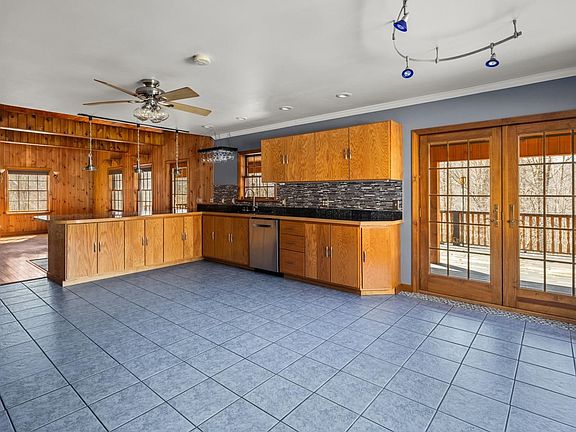 5th image of 3520 Hinesburg Hollow Road