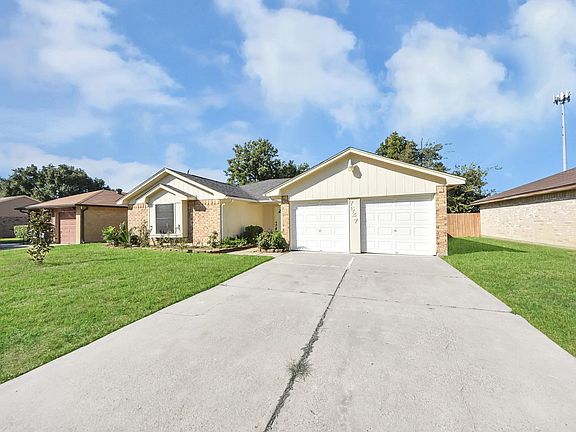 3rd image of 7627 Shoshone Dr