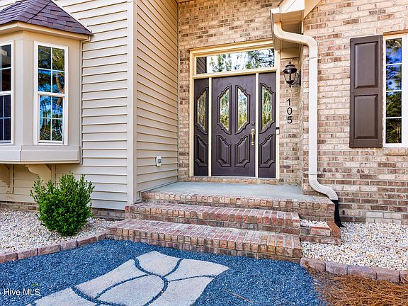 3rd image of 105 Ritter Drive