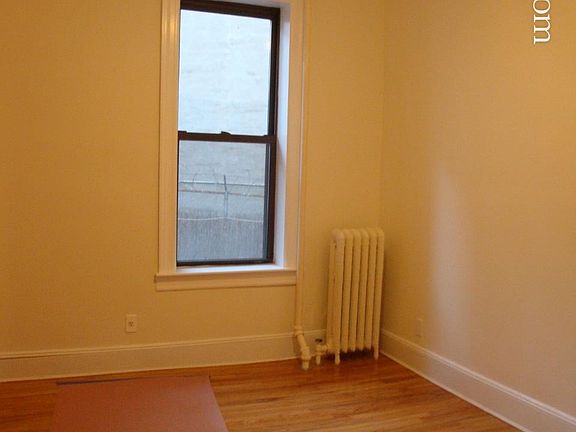 2nd image of 200 Prospect Park W Ste 1R