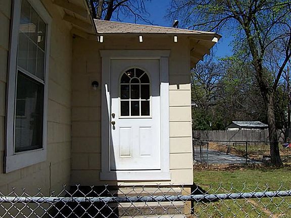 4th image of 2004 Glenda Ave