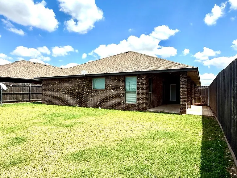 2107 Valley View Rd — Photo 34