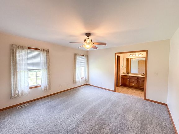 4th image of 1823 Kingsbury Rd
