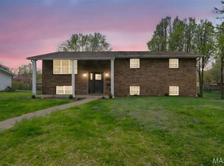 1604 Waverly Dr, Collinsville, IL
