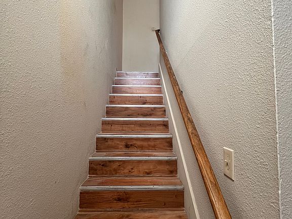 4th image of 3406 Thimblehall Ln