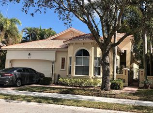 5825 NW 121st Ter, Coral Springs, FL 33076