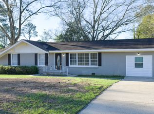 1905 Charlton Dr, Dothan, AL 36303