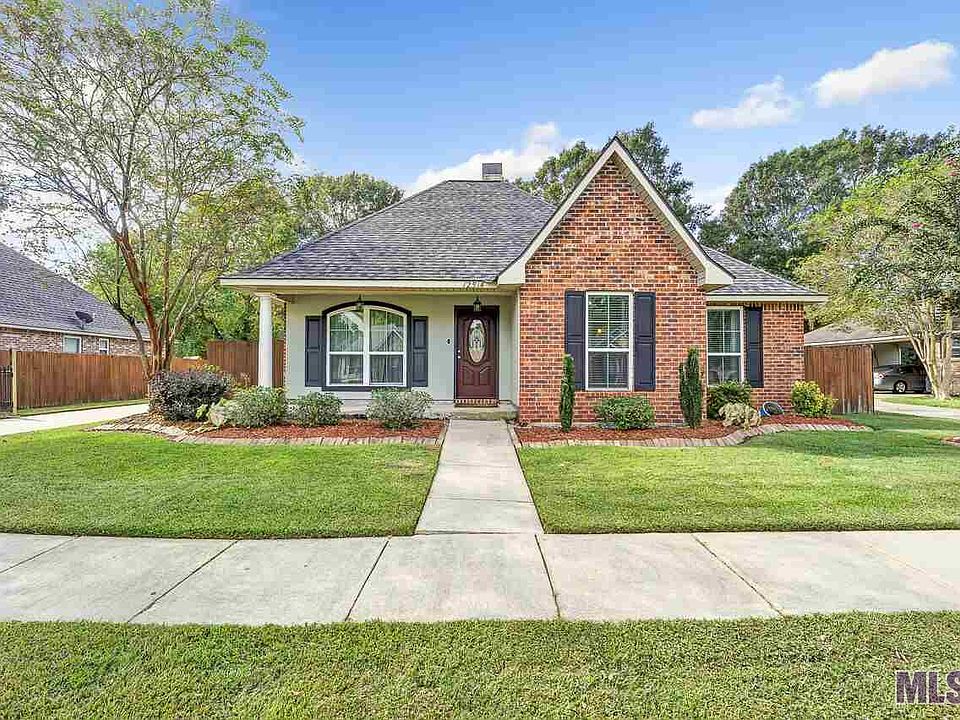 1st image of 12514 Hiddenridge Dr