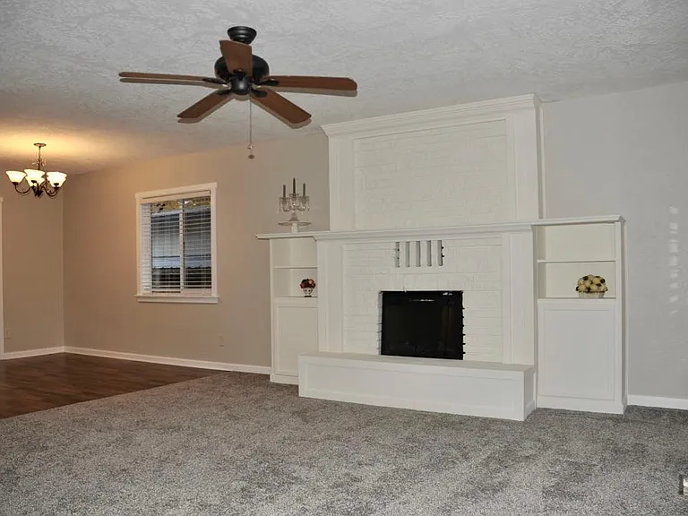 1811 E Front Ave — Photo 3