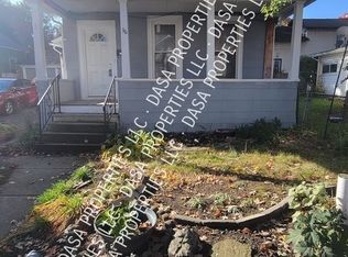 36 Orchard St, Lockport, NY 14094