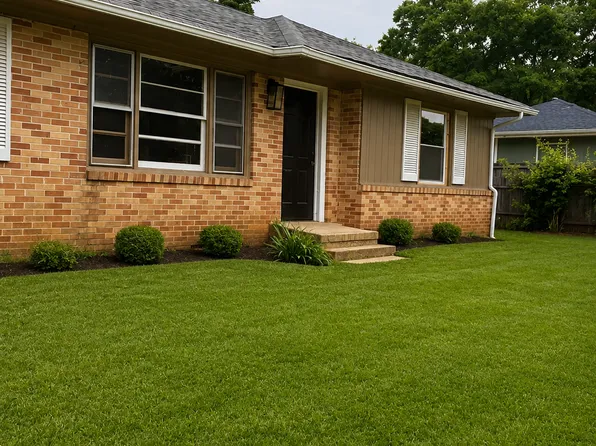 24 Carmichael St, McDonough, GA 30253