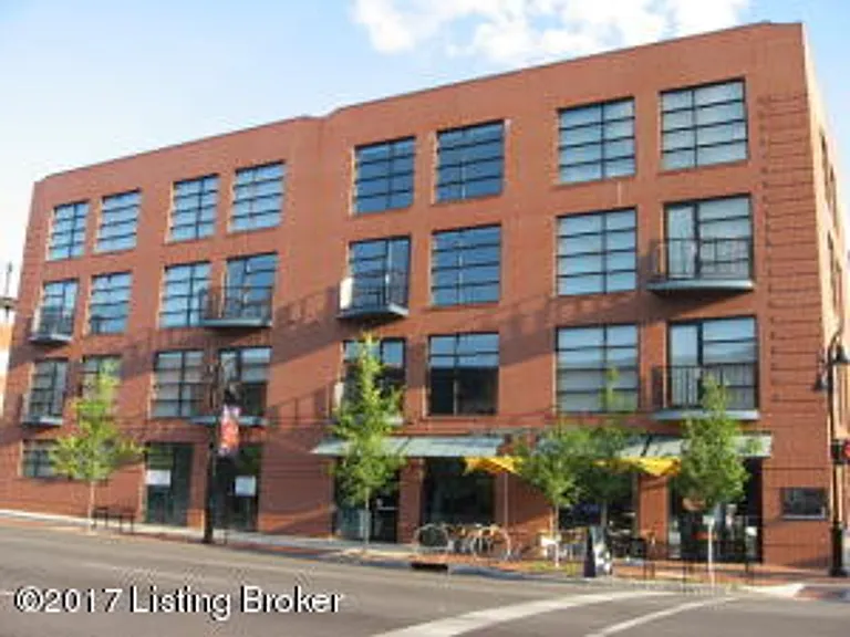 400 E Main St #300 — Photo 51