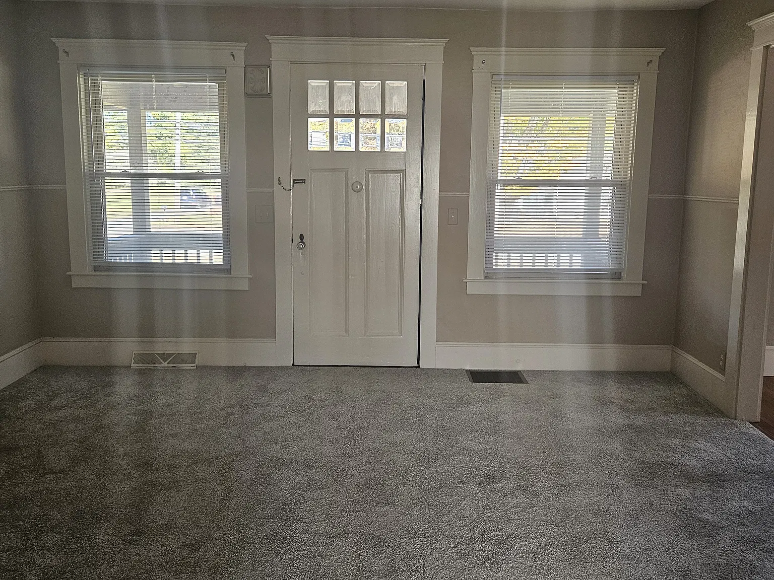 3 bed, $2,800 — Photo 2